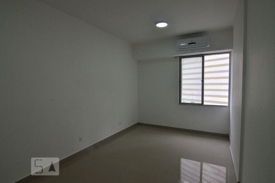 Kitnet/Studio para alugar com 1 quarto, 38m² em Centro, Rio de Janeiro