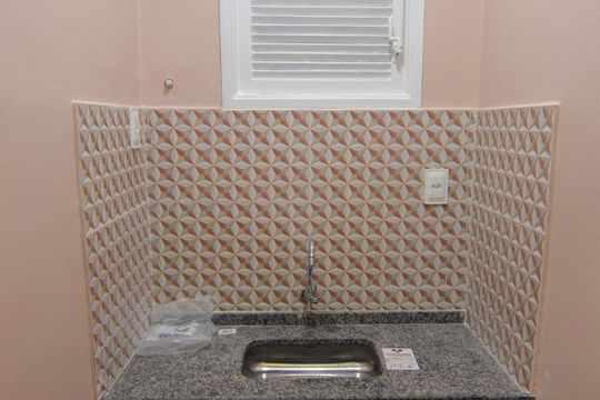 Cozinha de kitnet/studio para alugar com 1 quarto, 38m² em Centro, Rio de Janeiro