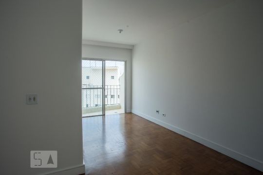 Sala de apartamento para alugar com 2 quartos, 62m² em Santa Teresinha, São Paulo