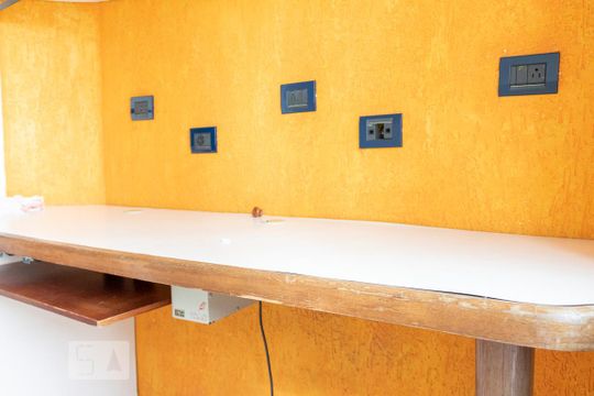 Escritório de apartamento à venda com 2 quartos, 90m² em Pacaembu, São Paulo