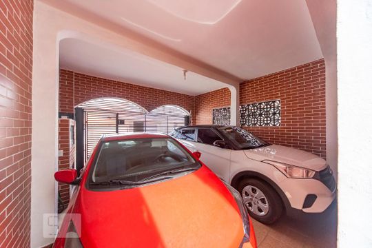 Garagem de casa à venda com 3 quartos, 240m² em Parque Erasmo Assunção, Santo André