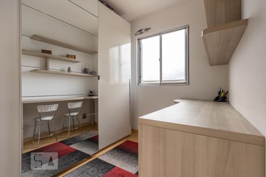 Quarto 2 de apartamento para alugar com 2 quartos, 45m² em Sarandi, Porto Alegre