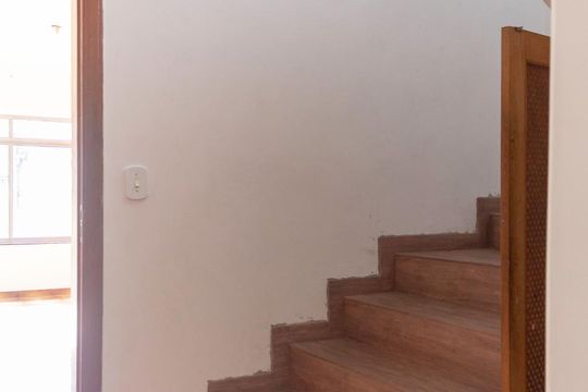 Corredor de casa à venda com 3 quartos, 250m² em Bosque da Saúde, São Paulo