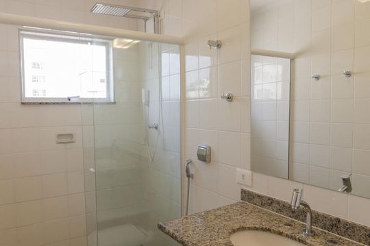 Banheiro Suíte de apartamento para alugar com 3 quartos, 110m² em Jardim Paulista, São Paulo