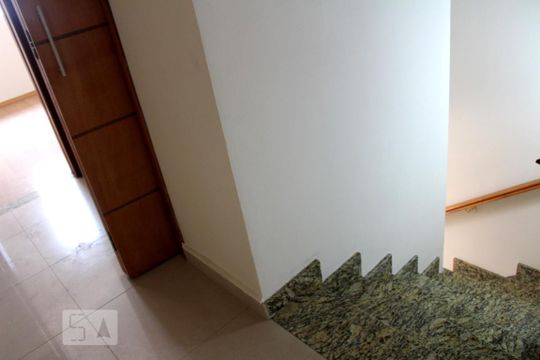 hall de casa de condomínio à venda com 2 quartos, 69m² em Vila Rui Barbosa, São Paulo