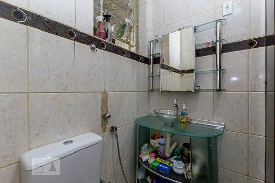 Banheiro Social de apartamento à venda com 2 quartos, 85m² em Icaraí, Niterói