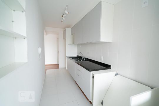 Cozinha - Armários de kitnet/studio à venda com 2 quartos, 68m² em Rua Ibiapava, Santo André