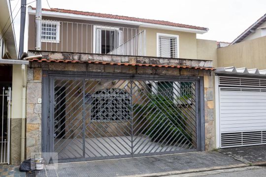 Fachada de casa à venda com 2 quartos, 130m² em Brooklin Paulista, São Paulo