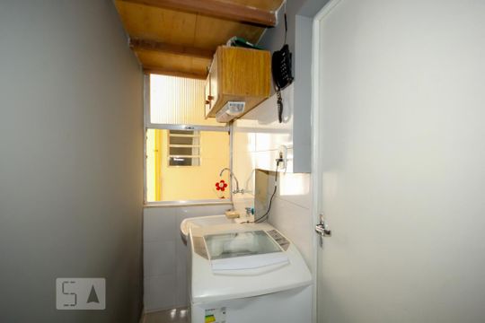 Área de Serviço de apartamento para alugar com 2 quartos, 67m² em Copacabana, Rio de Janeiro