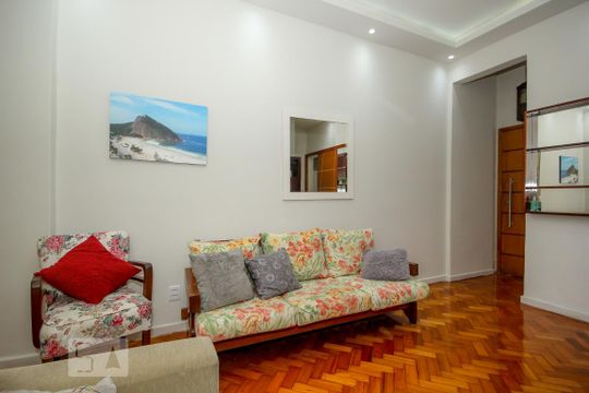 Sala de apartamento para alugar com 2 quartos, 67m² em Copacabana, Rio de Janeiro