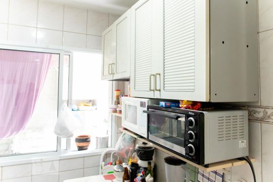 Cozinha de casa de condomínio à venda com 3 quartos, 101m² em Vila Pierina, São Paulo