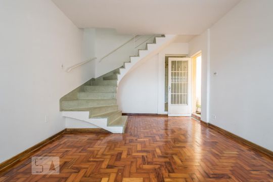 Casa à venda com 2 quartos, 85m² em Campo Belo, São Paulo