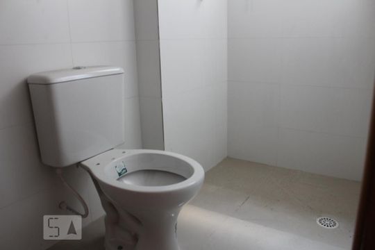 banheiro de apartamento à venda com 2 quartos, 43m² em Parque Boturussu, São Paulo