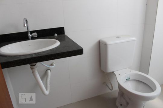 banheiro de apartamento à venda com 2 quartos, 43m² em Parque Boturussu, São Paulo