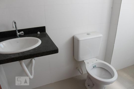 banheiro de apartamento à venda com 2 quartos, 43m² em Parque Boturussu, São Paulo