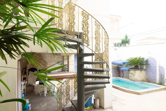 Quintal de casa à venda com 5 quartos, 359m² em Vila Rosalia, Guarulhos