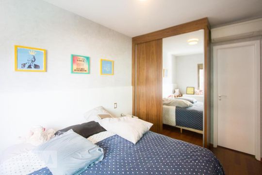 Suíte de apartamento à venda com 2 quartos, 72m² em Brooklin Paulista, São Paulo