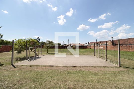 Quadra Esportiva de casa de condomínio à venda com 2 quartos, 100m² em Olaria, Canoas