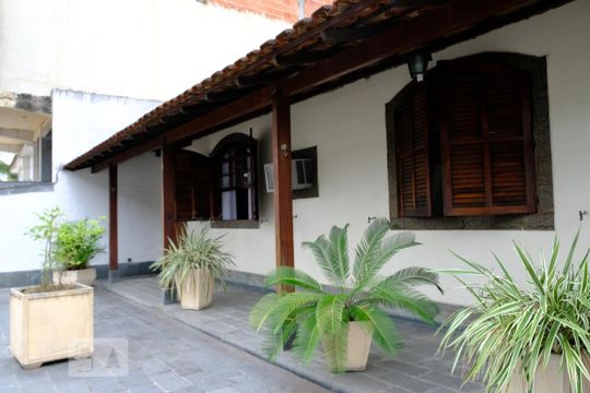 Área externa - frente de casa à venda com 3 quartos, 159m² em Curicica, Rio de Janeiro