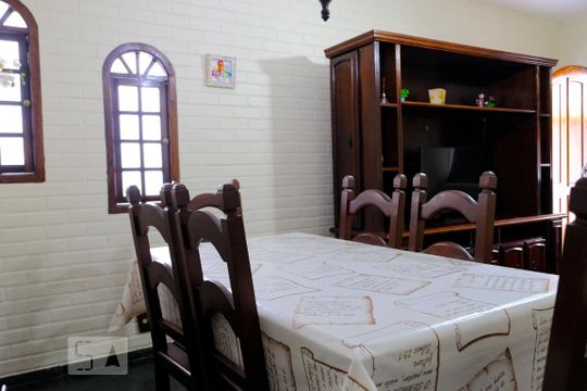 Sala de casa à venda com 3 quartos, 159m² em Curicica, Rio de Janeiro