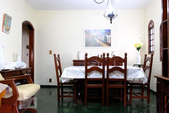 Sala de casa à venda com 3 quartos, 159m² em Curicica, Rio de Janeiro