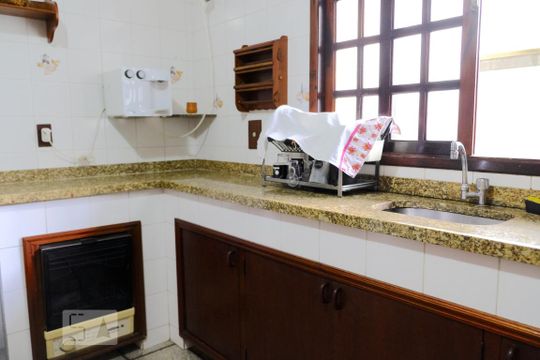 Casa à venda com 3 quartos, 159m² em Curicica, Rio de Janeiro