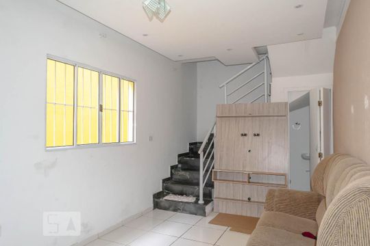 Sala de casa de condomínio à venda com 2 quartos, 76m² em Vila Euthalia, São Paulo