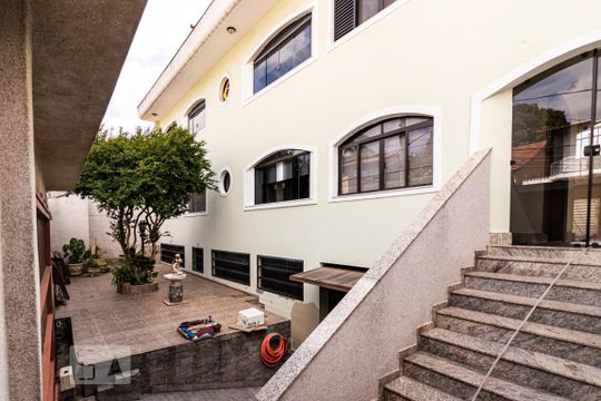 Fachada  de casa à venda com 3 quartos, 580m² em Jardim Brasilia, São Paulo