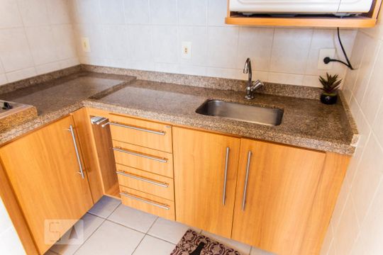 Cozinha de apartamento à venda com 1 quarto, 42m² em Centro, Santo André