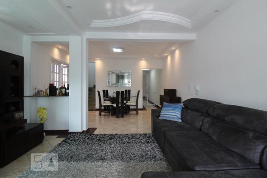 Casa à venda com 3 quartos, 380m² em Cerâmica, São Caetano do Sul