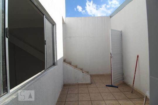 Quintal de casa à venda com 3 quartos, 380m² em Cerâmica, São Caetano do Sul