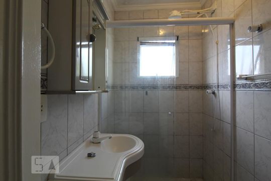 Banheiro suite 3 de casa à venda com 3 quartos, 380m² em Cerâmica, São Caetano do Sul