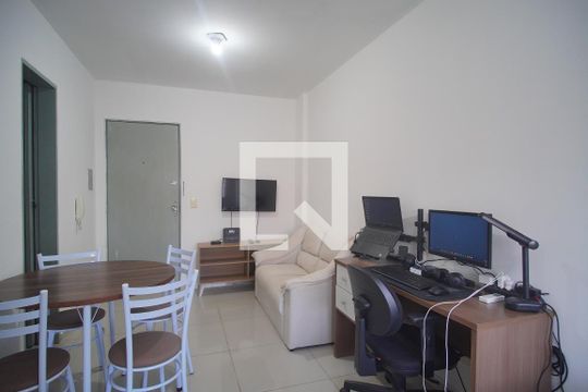 Sala/Quarto de kitnet/studio para alugar com 1 quarto, 30m² em Centro, Novo Hamburgo