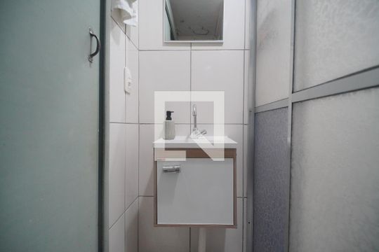 Banheiro de kitnet/studio à venda com 1 quarto, 30m² em Centro, Novo Hamburgo