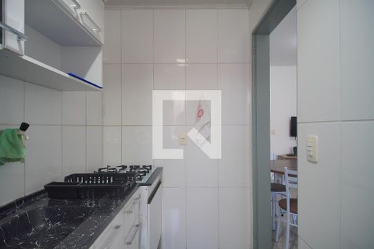 Cozinha de kitnet/studio à venda com 1 quarto, 30m² em Centro, Novo Hamburgo