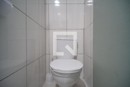 Banheiro de kitnet/studio à venda com 1 quarto, 30m² em Centro, Novo Hamburgo