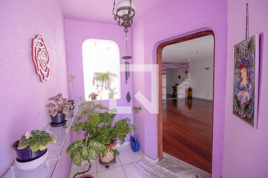 Hall de casa para alugar com 3 quartos, 340m² em Vila Brasílio Machado, São Paulo