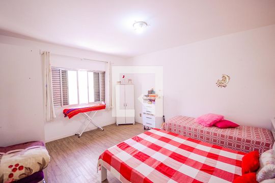 Quarto 1 de casa para alugar com 3 quartos, 340m² em Vila Brasílio Machado, São Paulo