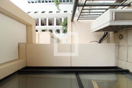 Varanda de apartamento para alugar com 1 quarto, 40m² em Indianópolis, São Paulo