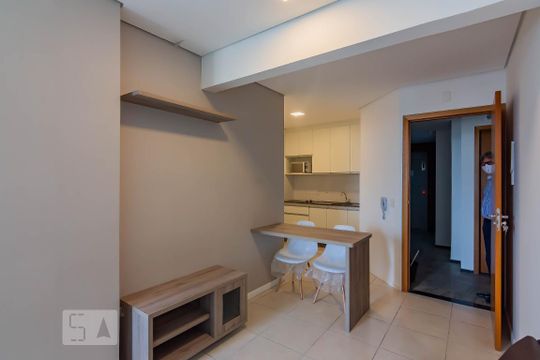 Sala Integrada de kitnet/studio para alugar com 1 quarto, 31m² em Centro, Belo Horizonte