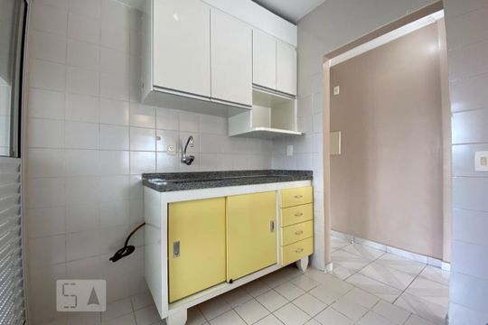 Cozinha de apartamento à venda com 2 quartos, 62m² em Vila Andrade, São Paulo