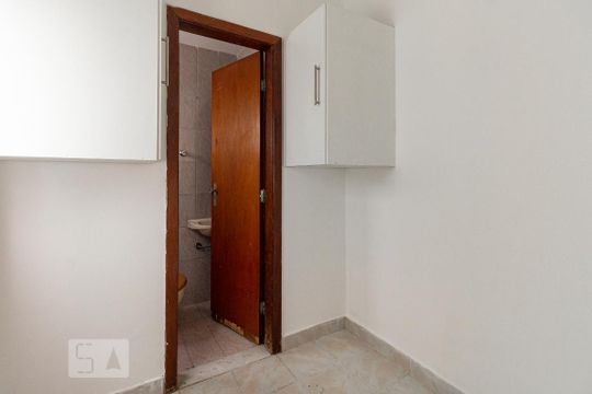 Quarto de Serviço de apartamento para alugar com 3 quartos, 98m² em União, Belo Horizonte
