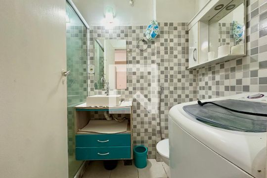 Banheiro de apartamento à venda com 1 quarto, 52m² em Centro, Rio de Janeiro
