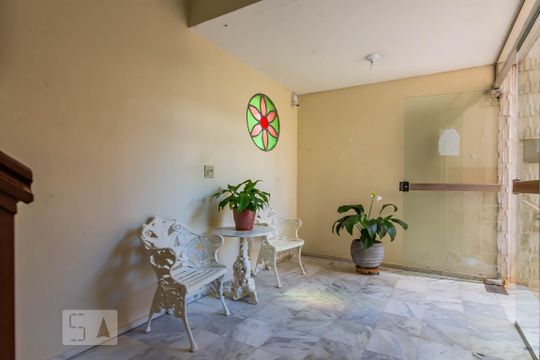 Hall de Entrada Edifício de apartamento à venda com 3 quartos, 110m² em Santo Antônio, Belo Horizonte
