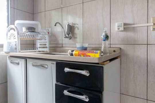 Cozinha de kitnet/studio para alugar com 1 quarto, 100m² em Vila Bertioga, São Paulo