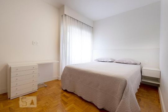 Quarto 1 de apartamento à venda com 2 quartos, 80m² em Cerqueira César, São Paulo