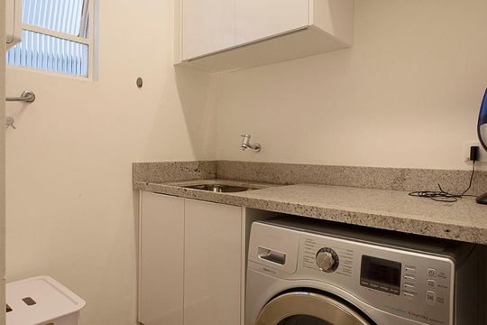 Área de Serviço de apartamento à venda com 2 quartos, 80m² em Cerqueira César, São Paulo