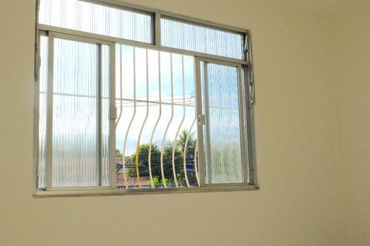 Sala de apartamento para alugar com 2 quartos, 55m² em Taquara, Rio de Janeiro