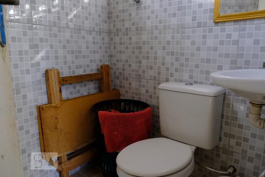 Banheiro área comum de apartamento à venda com 2 quartos, 55m² em Taquara, Rio de Janeiro