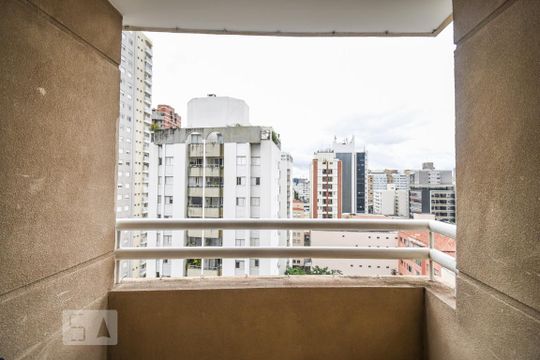 Varanda de apartamento à venda com 2 quartos, 48m² em Pinheiros, São Paulo